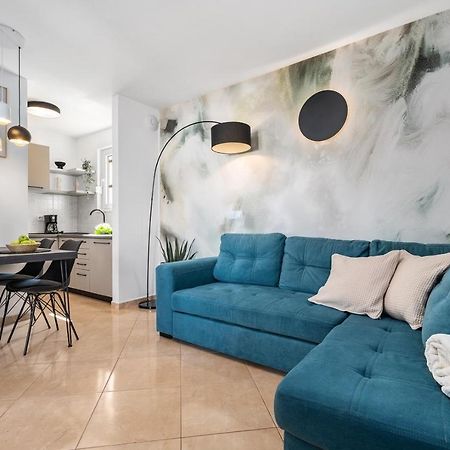 Villa Lux Promajna Dış mekan fotoğraf