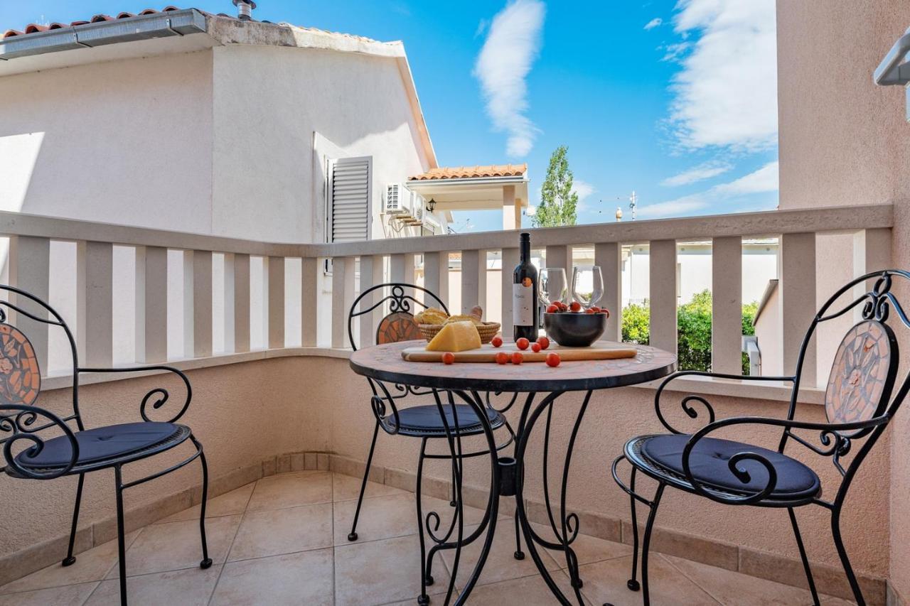 Villa Lux Promajna Dış mekan fotoğraf